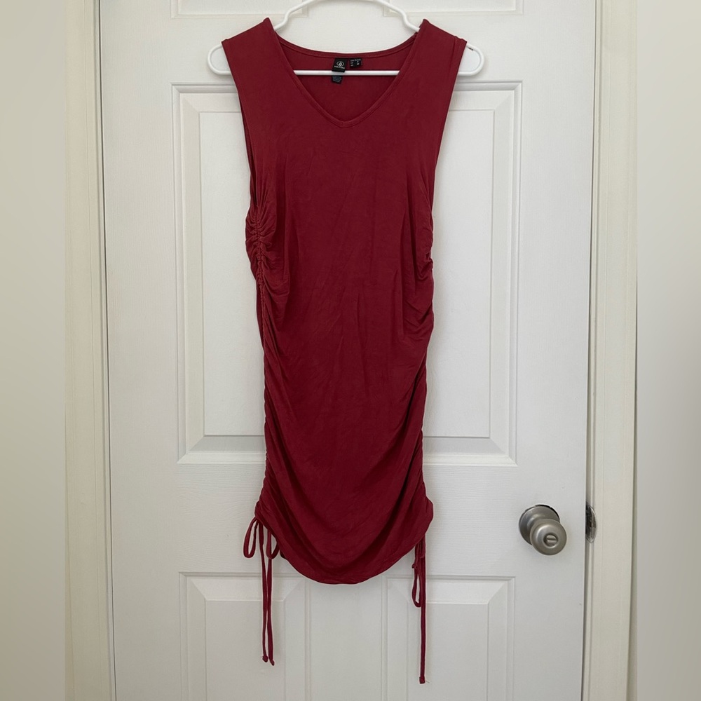 Volcom - Women’s - Small (4/6) - Auburn Cinch Ur Here Tie Side Dress